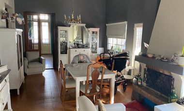 Casa - Temperley Oeste