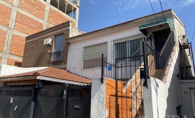 Venta PH 3 ambientes con patio en Sarandí (30781)