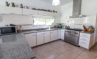 Diciembre - Enero - Febrero - Casa en Alquiler en Santa Barbara