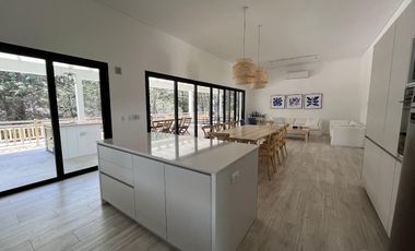 Casa en Alquiler - Barrio Deportivo Lote 380 de Costa Esmeralda - Alquiler temporario - Excelente casa