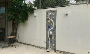 INMEJORABLE PROPIEDAD!!!! Cerca de todo - Vta. Directa