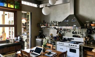 INMEJORABLE PROPIEDAD!!!! Cerca de todo - Vta. Directa