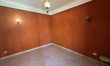 Casa de 3 dormitorios en calle Paysandú.