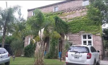 Retasado - Casa de 4 Dormitorios en Alamo Alto - Maschwitz
