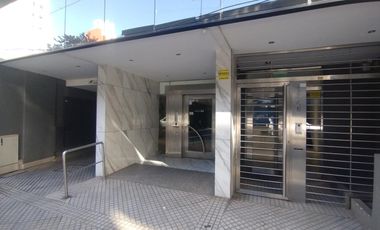 Venta/Financiación Departamento Un Dormitorio Categoria Cochera Opcional. Centro
