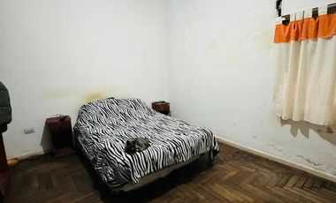 VENTA departamento 2 ambientes amplio en PB