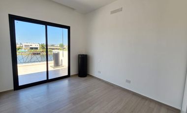 Casa en  venta al lago en Barrio San Matias, Escobar