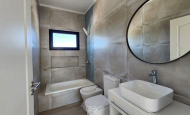 Casa en  venta al lago en Barrio San Matias, Escobar