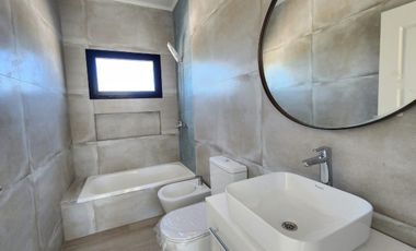 Casa en  venta al lago en Barrio San Matias, Escobar