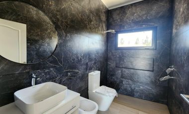 Casa en  venta al lago en Barrio San Matias, Escobar
