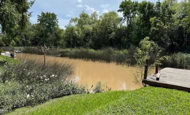 Casa en  venta en el Delta de Tigre en Arroyo Desaguadero