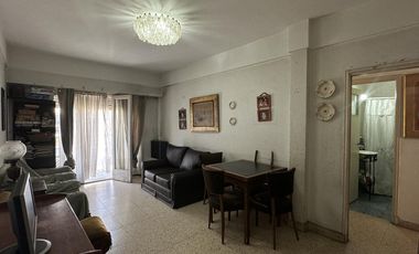 3 Dormitorios - Amplio Balcón - Centro / SE TOMAN PERMUTAS
