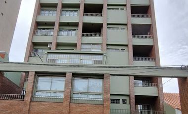 Se vende Departamento 3 dormitorios en  B° Sur