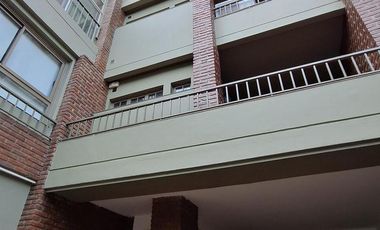 Se vende Departamento 3 dormitorios en  B° Sur