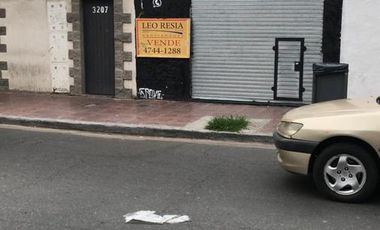 Dos locales   casa a la venta sobre AV 202