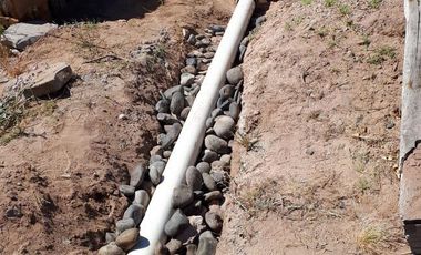 Venta de Terreno con mejoras en Mari Menuco!
