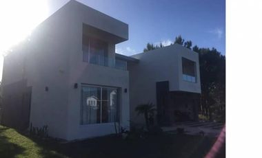 Costa Esmeralda - Casa en venta en barrio Golf 1 - Hermosa Casa al Golf