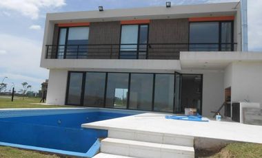 CASA EN VENTA EN BARRIO PUERTOS - ACACIAS - MAROTO PROPIEDAES