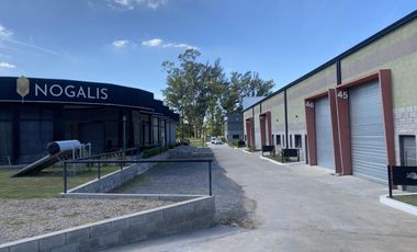 Depósito en  Venta en Micro Parque Industrial con Seguridad 24hs