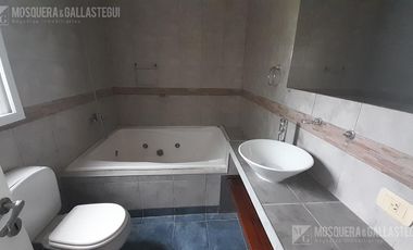 Casa en venta en el canton golf