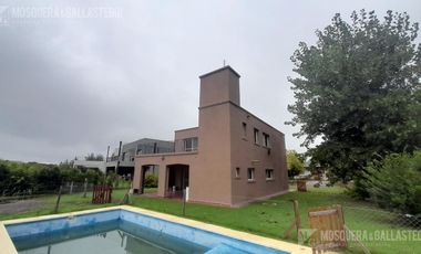 Casa en venta en el canton golf