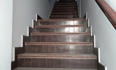 Local con vivienda en planta alta con quincho y galpón SOBRE DOS LOTES