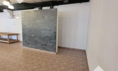 Alquiler Lotes con salones de 200mts