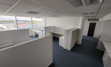 Oficina en venta y alquiler - San Isidro