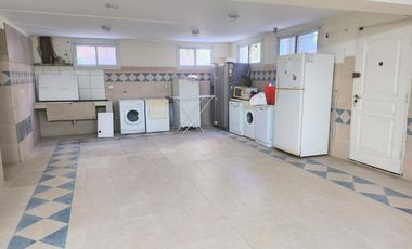 Martinez- Alquiler Casa 6 ambientes cercana Colegio Lincoln