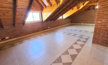 Martinez- Alquiler Casa 6 ambientes cercana Colegio Lincoln