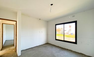 Venta Casa dos dormitorios Punta Chacra - Roldán