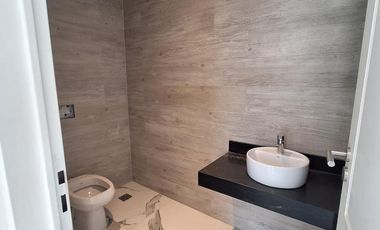 Casa en venta 5 ambientes Muelles