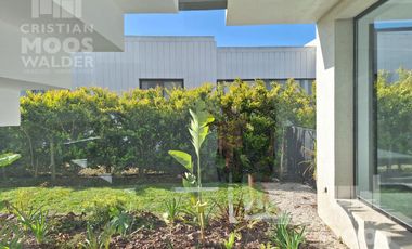 Casa en venta 5 ambientes Muelles