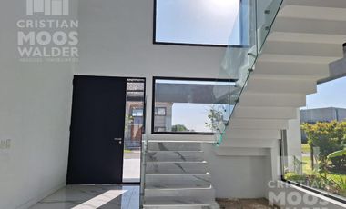 Casa en venta 5 ambientes Muelles