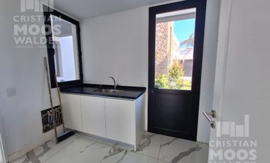 Casa en venta 5 ambientes Muelles