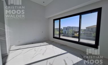 Casa en venta 5 ambientes Muelles