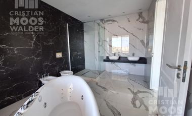 Casa en venta 5 ambientes Muelles