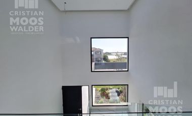 Casa en venta 5 ambientes Muelles