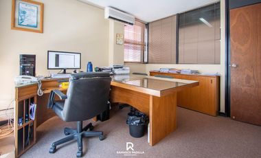 Oficina en piso exclusivo sobre calle Cordoba - Centro de Rosario