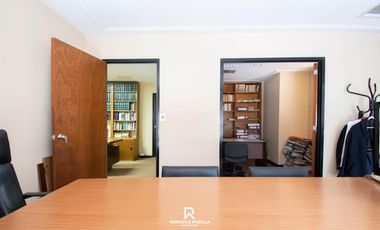 Oficina en piso exclusivo sobre calle Cordoba - Centro de Rosario