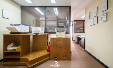 Oficina en piso exclusivo sobre calle Cordoba - Centro de Rosario