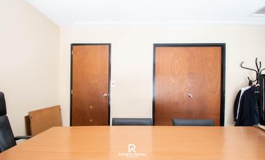 Oficina en piso exclusivo sobre calle Cordoba - Centro de Rosario