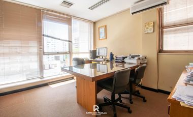 Oficina en piso exclusivo sobre calle Cordoba - Centro de Rosario