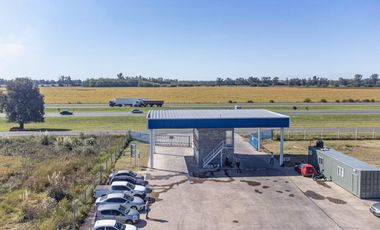 Depósito en Zarate KM 90 3600 M2 CON HIDRANTES