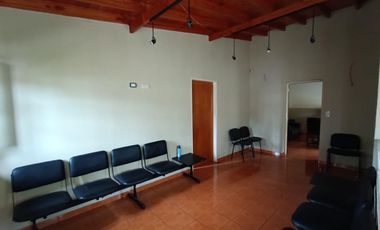 OFICINA EN AL QUILER - CONSULTORIO - OFICINAS COMERCIALES