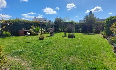 Casa de 3 amb. a la venta en Cañuelas