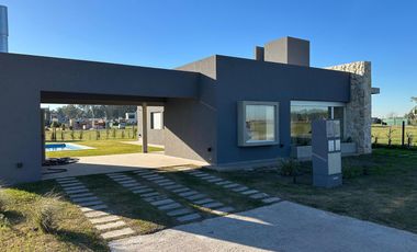 venta casa 3 dormitorios brisanova pueblo esther