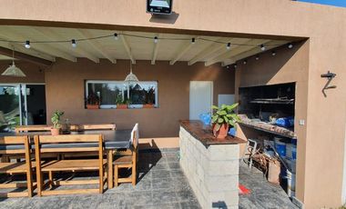 Casa - Esteban Echeverria