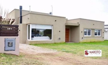Costa Esmeralda - Casa en venta en barrio Residencial 1
