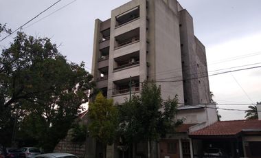 Cochera en venta en La Plata